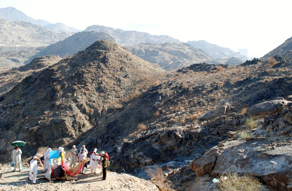 hajj, going to arafat mountains