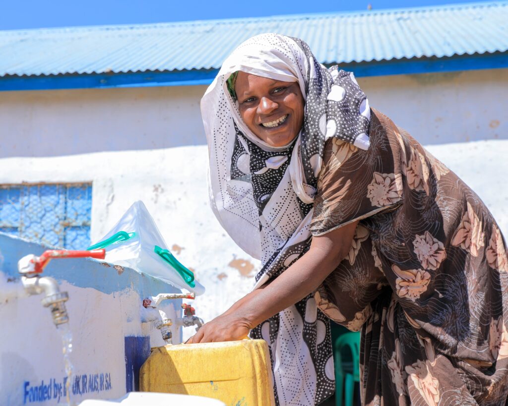 A female rightsholder benefiting from Islamic Relief's Reliable Water for Somalia (RWAS) project.